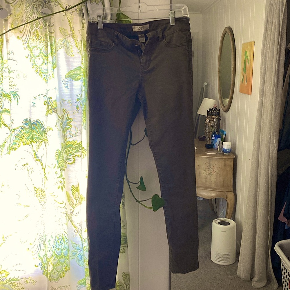 Green skinny pants